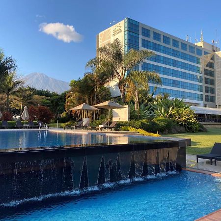 Mount Meru Hotel Аруша Экстерьер фото