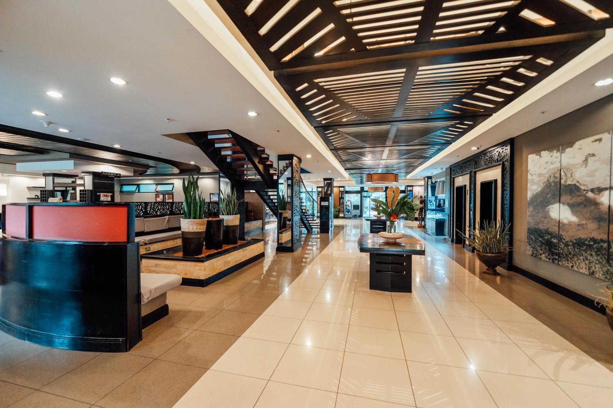 Mount Meru Hotel Аруша Экстерьер фото